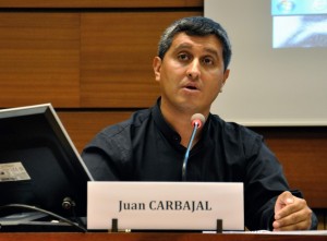 Sacerdote Juan Carbajal, secretario ejecutivo de la Pastoral de Movilidad Humana, de la Conferencia Episcopal de Guatemala, en su intervención durante un evento al margen del Consejo de Derechos Humanos de la ONU. 