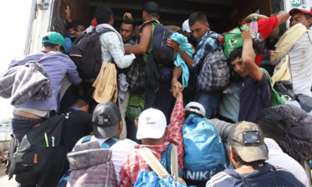Migrantes centroamericanos están pidiendo asilo en México o regresando a Honduras